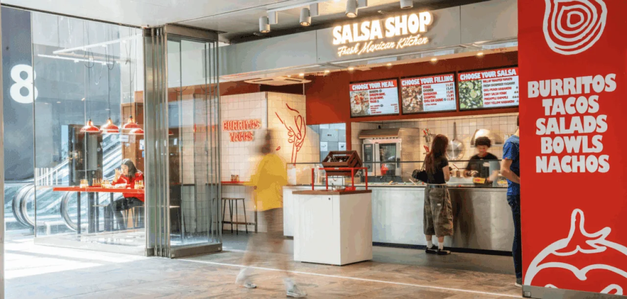 Voorkant van Salsa Shop locatie op station Rotterdam Centraal
